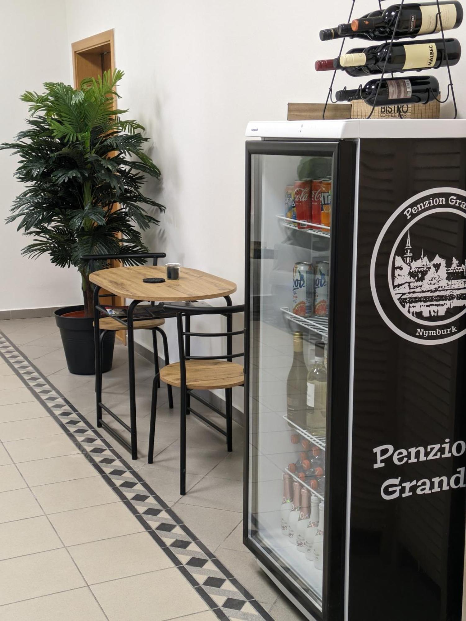Penzion Grand Nymburk Exterior foto